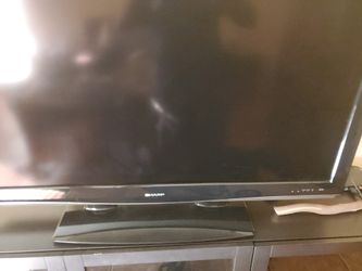 Sharp Aquos 50 in