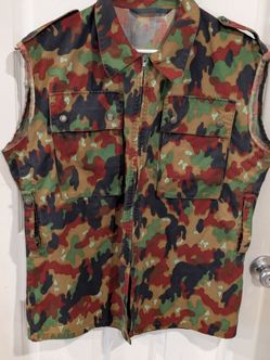 Camouflage jacket vest