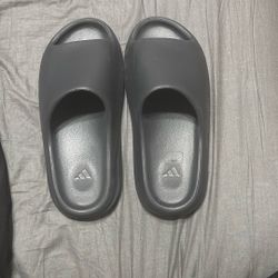 Adidas Yeezy slides, Onyx
