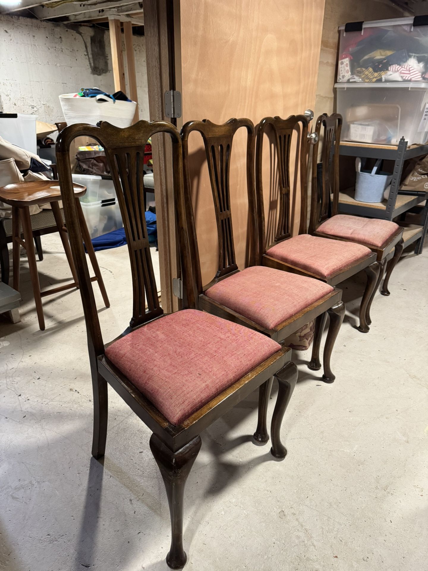 FREE Set Of 9 Dining Room Chairs 