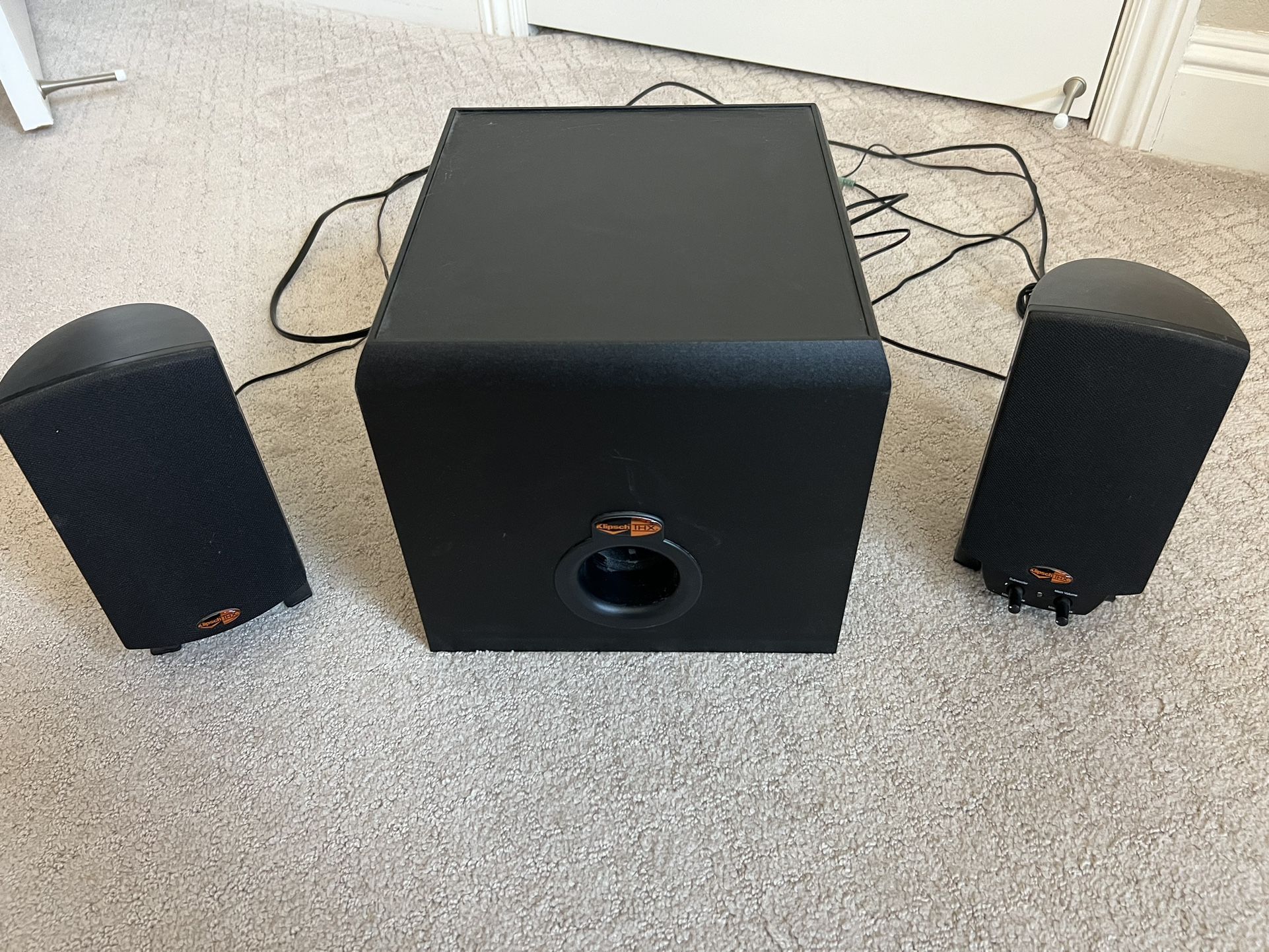 Klipsch Promedia 2.1 Computer Speaker System