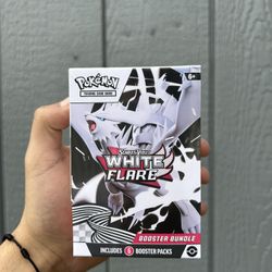 Pokémon Scarlet & Violet White Flare Booster Bundle 