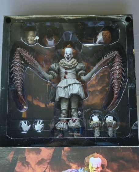 It Pennywise The Dancing Clown Neca Figure