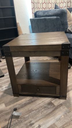End table