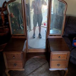 Antique Walnut Make-Up Vanity