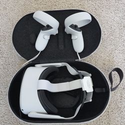 Meta Quest 2 VR Headset w/ Controllers & Case – Works Great