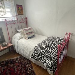 Twin Wrought Iron Bed 