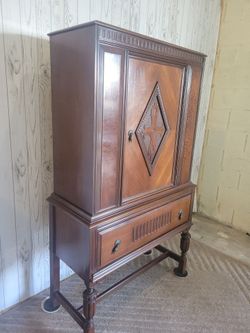 Cabinet/ book Shelf