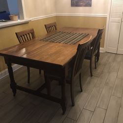 Nice Dining Table And Chairs 