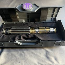 Star Wars Jedi  Lightsaber Hilt With Case 