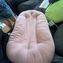 Baby lounger