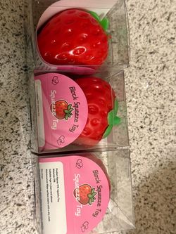 Strawberry crunch Squishy