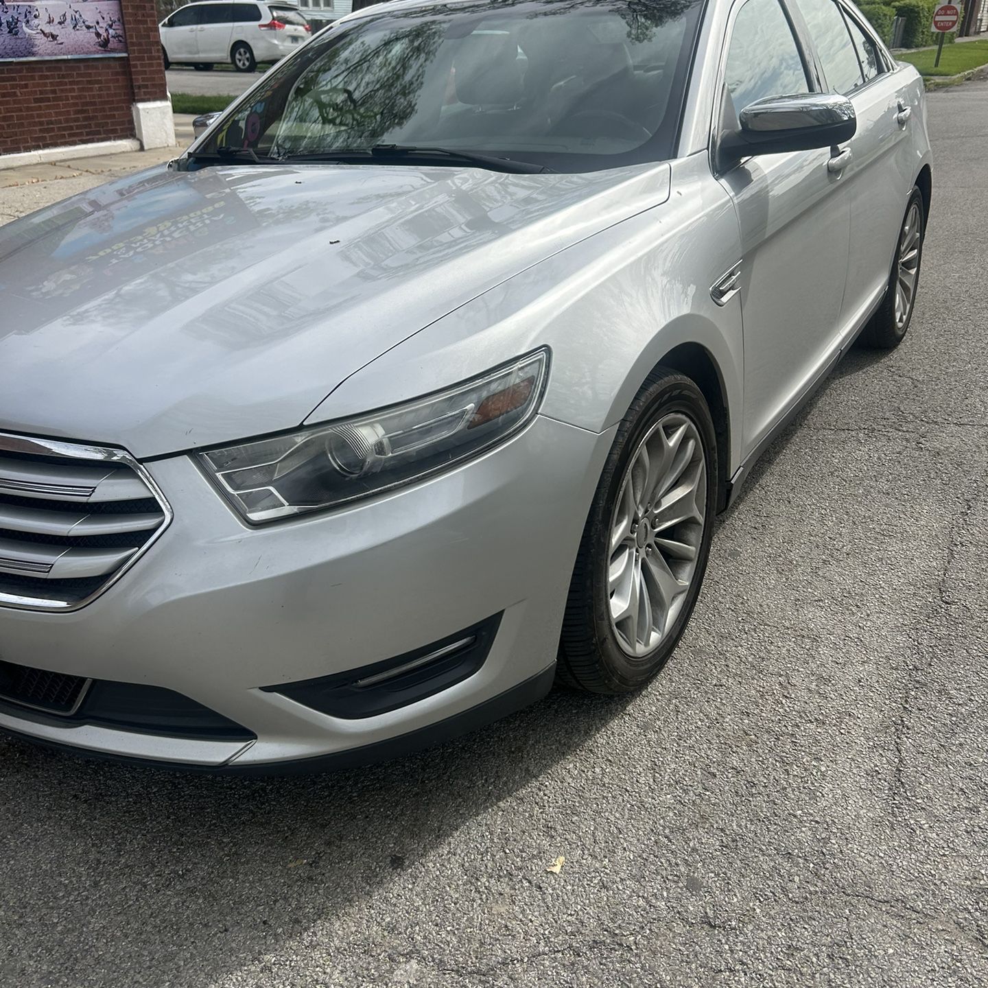 2013 Ford Taurus