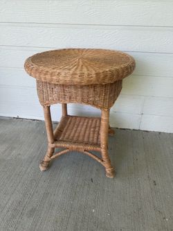 Round wicker table