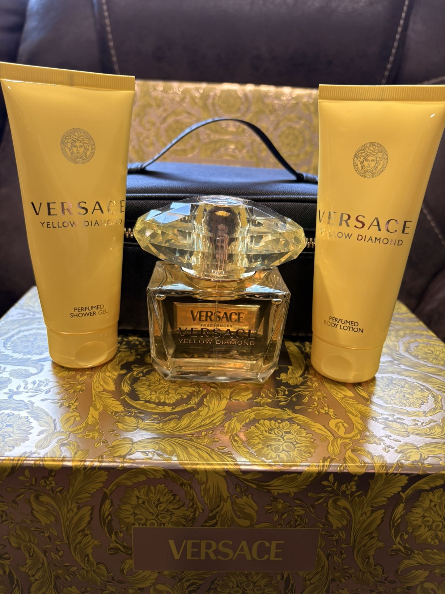 Versace Yellow Diamond Perfume Set