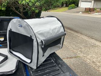 Large Medium Dog Kennel Crate Carrier Soft Material Collapsible Travel like New 36” L by 27”W by 29H