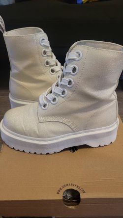 dr.martens women's shoes