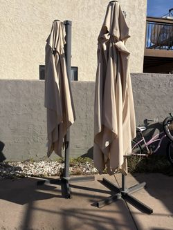 Free folding umbrellas