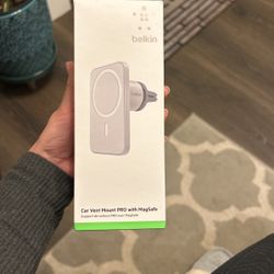 Belkin MagSafe Vent Mount Pro - MagSafe Phone Mount for Car, Magnetic Phone Holder Compatible with iPhone 16, iPhone 16 Pro, iPhone 16 Pro Max, iPhone