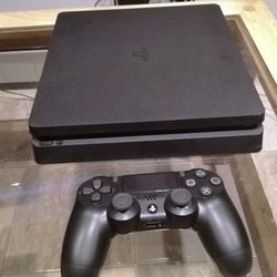 Slim PS4 Console - System and Controller