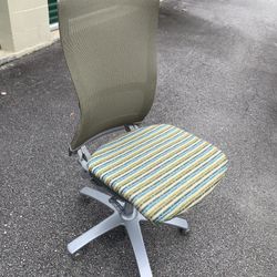 Knoll Office Furniture. High End Name Brand. Great Condition