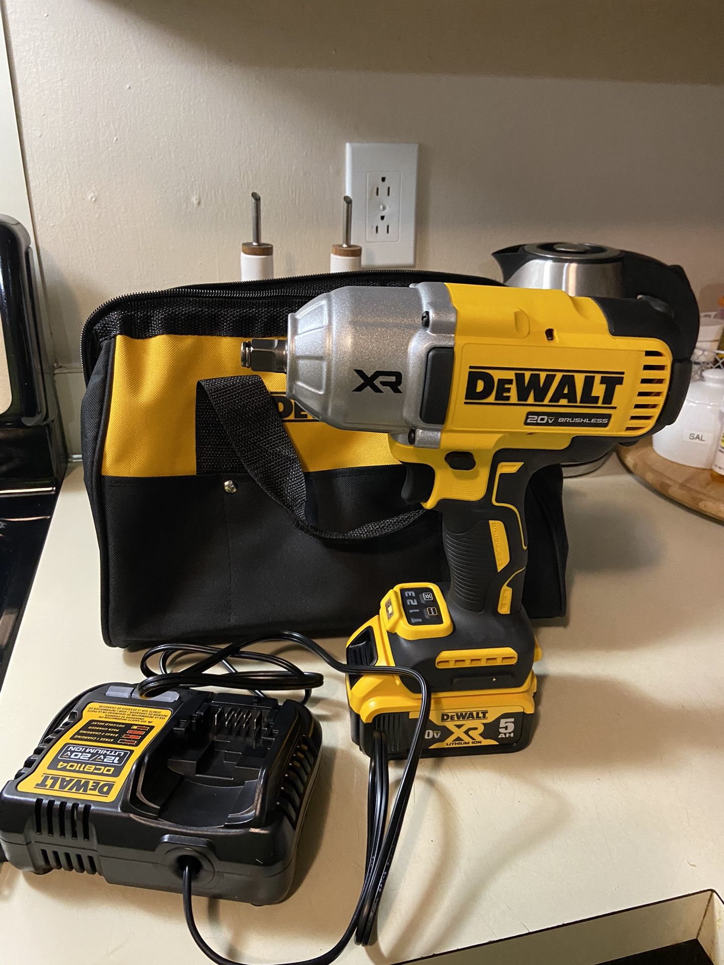 Dewalt 1/2 Impact Wrench 