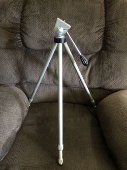 Vintage Radiant adjustable tripod