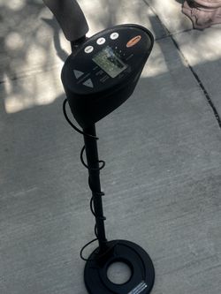 Lightweight Metal Detector 