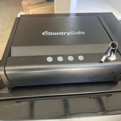 Sentry  Safe