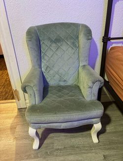 Little kid throne chair