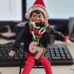 ELF ON THE SHELF 67 CHAIN