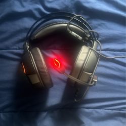 Gaming headset for 15