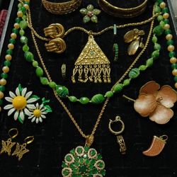 Jewelry Lot 