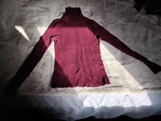 Ambiance, turtle neck sweater size M