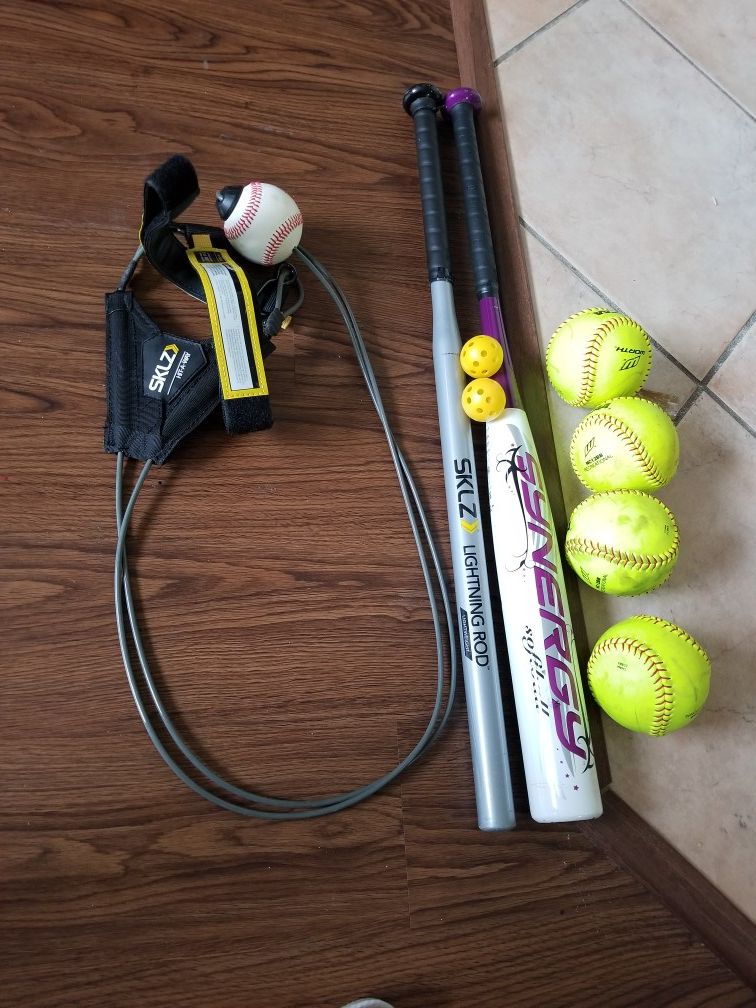 Softball bat and training set