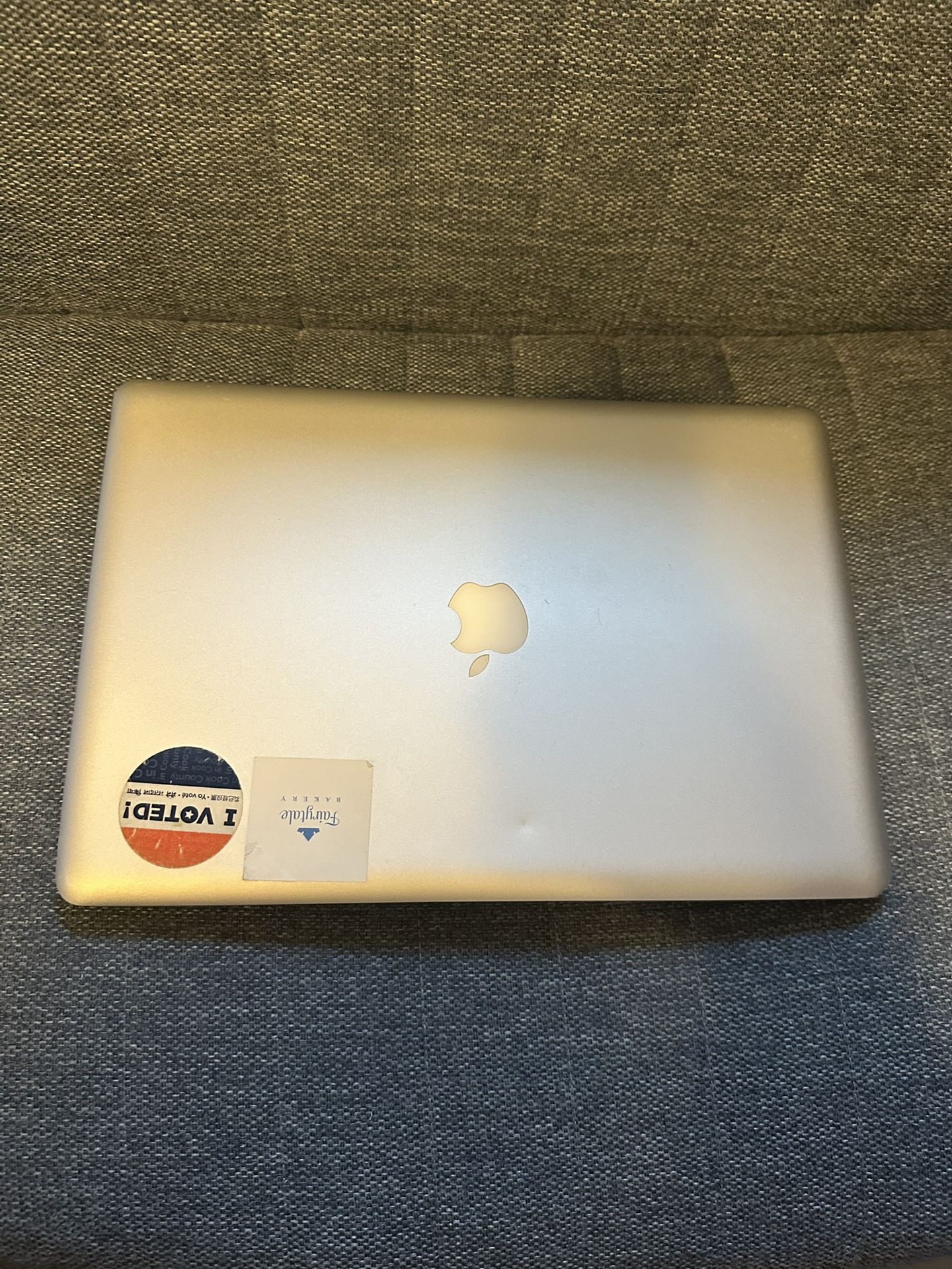 MacBook Pro 13.3 Inches