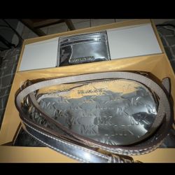 Micheal kors purse