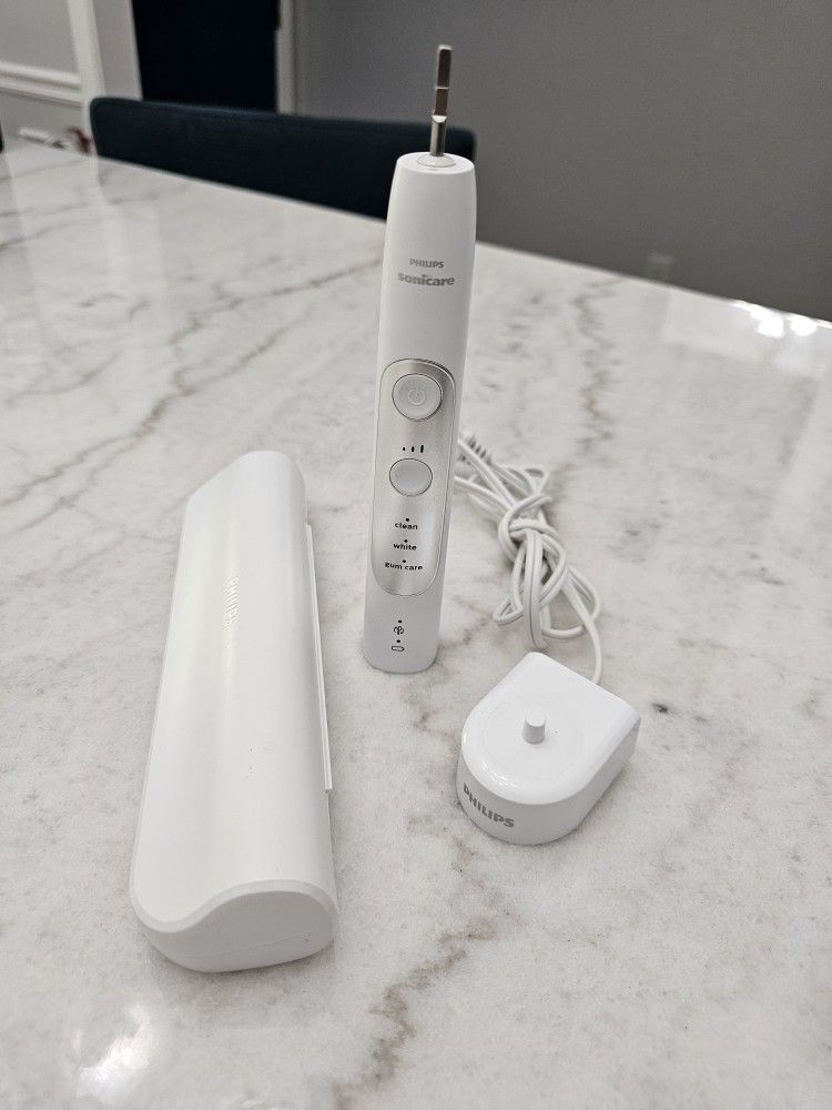 USED Philips Sonicare ExpertResults Electric Toothbrush HX751V w/ Case + Charger