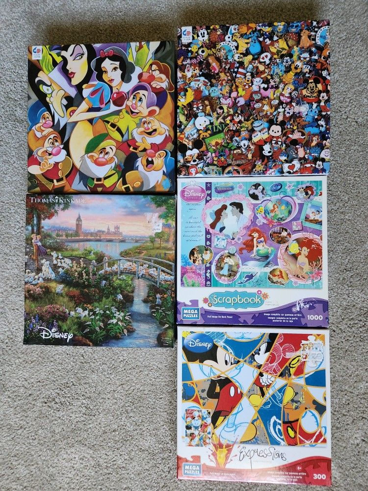 Disney jigsaw puzzle lot