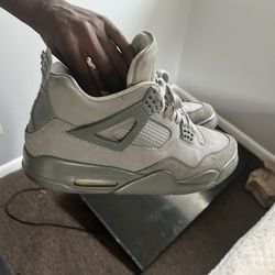 Jordan 4 Wolf Grey 
