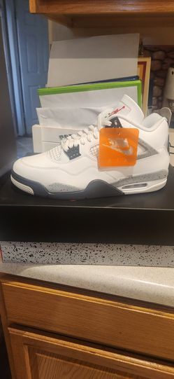 New!! Jordan 4 "White Cement" Size 12 Mens
