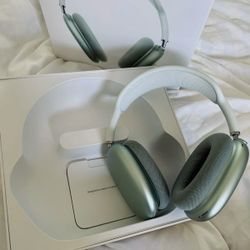 Air Pod Max ~ Green 