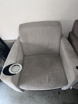 Super Comfortable Office arm chairs 
