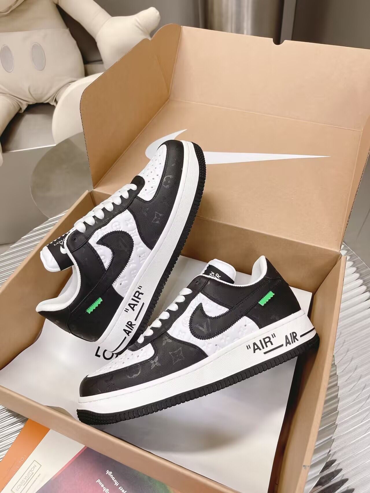 Men's Sneakers Basketball Shoes