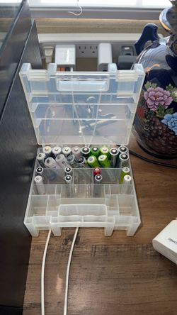 Battery carrier case only (no batteries included)