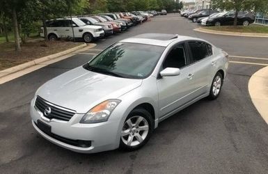 📗📗I’m selling URGENT NISSAN ALTIMA 07 Very CLEAN