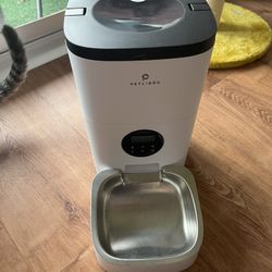 Automatic Pet Feeder