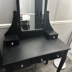 Black Vanity