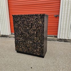 Solid Wood 4 Drawer Dresser