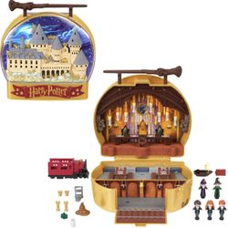 ​Polly Pocket Collector Playset, Harry Potter Compact with 5 Dolls and 11 Accessories